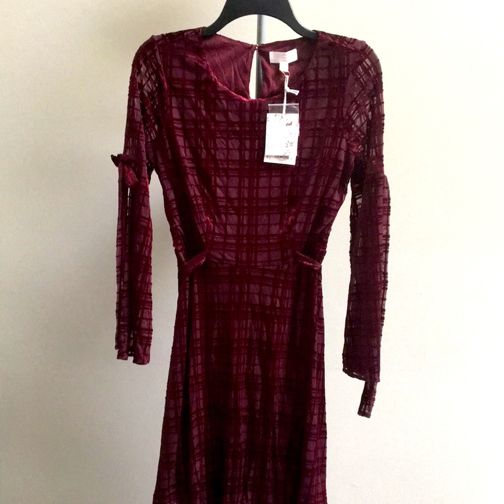 Purple Long Bell Sleeve Lauren Conrad Runway XS Size - 3/4 Dress with Belt.
